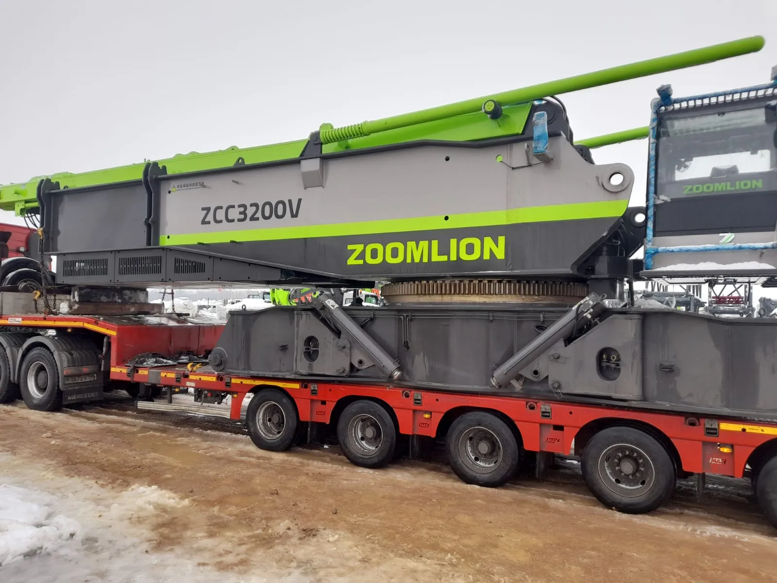 Пополнение парка спецтехники: новый ZOOMLION ZCC 3200V (модель 2023 года)